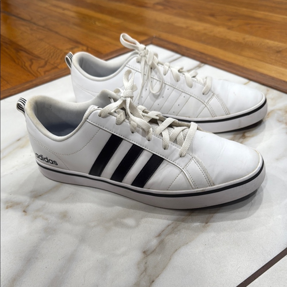 Adidas Men's Neo Pace Sneakers
